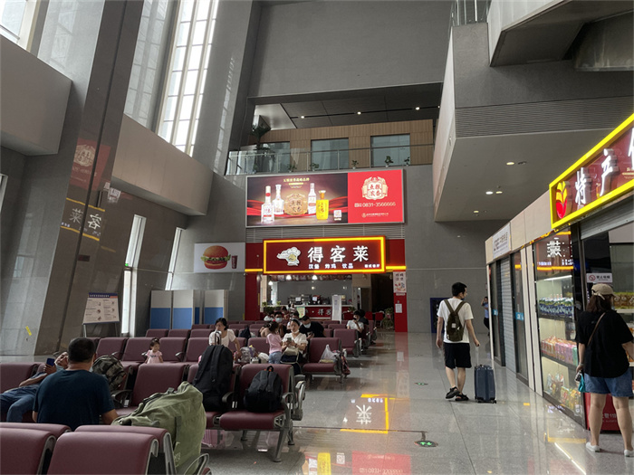 高鐵廣告已成為主流廣告投放媒體，高鐵廣告如何投放？